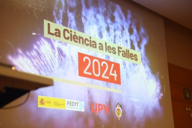 Les Falleres Majors de València lliuren els premis 'La Ciència a les Falles'